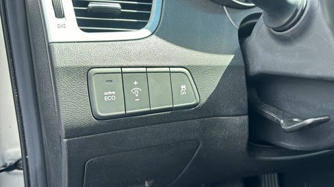 Used 2014 Hyundai Elantra Limited w/ Option Group 03 image 15