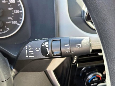 Used 2021 Nissan Rogue SV image 23