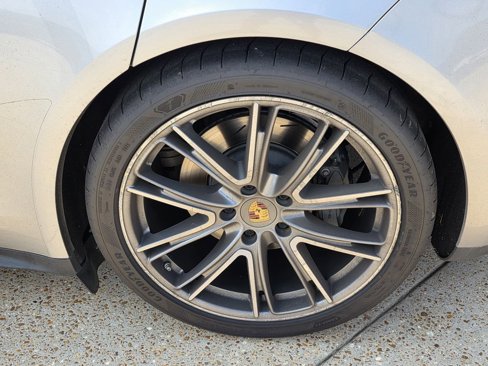Used 2020 Porsche Panamera 4S image 13