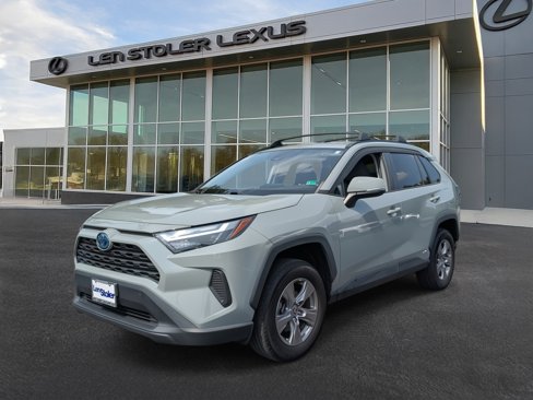 Used 2022 Toyota RAV4 XLE image 7