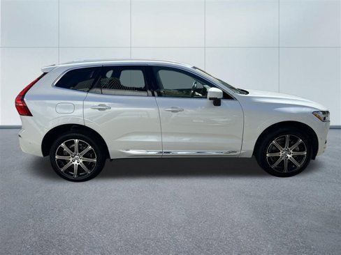 Used 2018 Volvo XC60 T8 Inscription w/ Advanced Package image 9