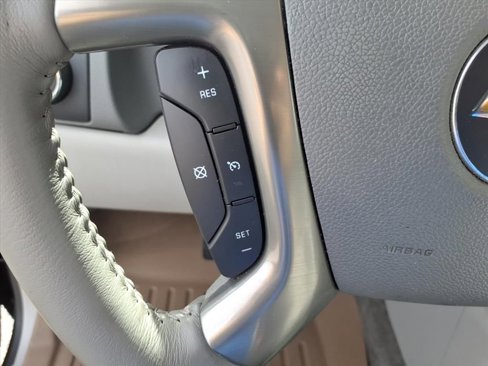 Used 2012 Chevrolet Avalanche LT image 30