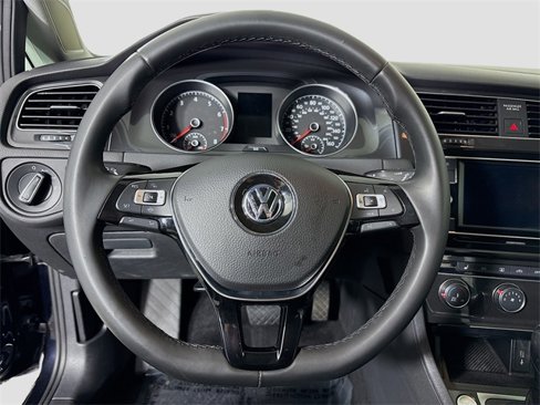 Used 2021 Volkswagen Golf 4-Door image 11