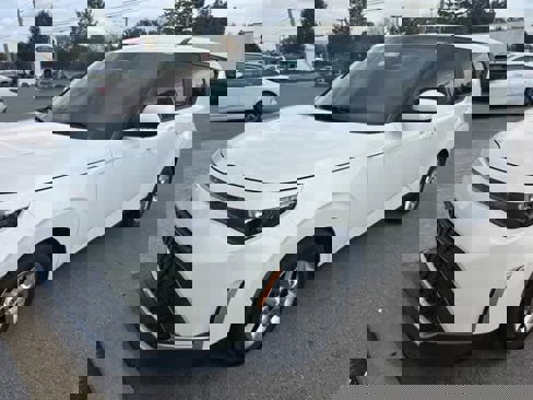 Used 2023 Kia Soul S image 1