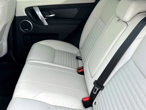New 2024 Land Rover Discovery Sport S image 12