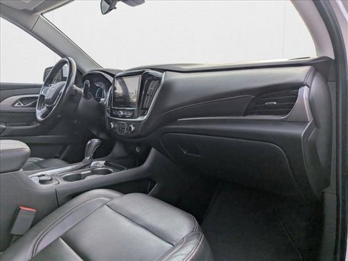 Used 2020 Chevrolet Traverse LT image 22