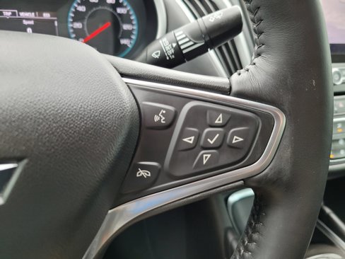 Used 2022 Chevrolet Malibu LT w/ Leather Package image 15