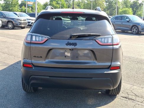 Used 2020 Jeep Cherokee Latitude Plus image 5