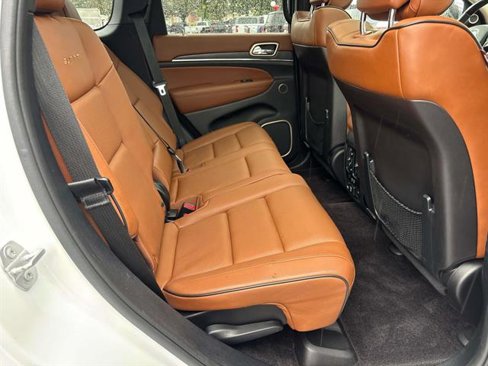 Certified 2016 Jeep Grand Cherokee Summit image 16