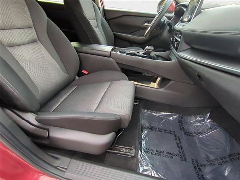 Used 2024 Nissan Rogue SV image 23