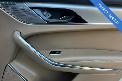 Used 2022 Jaguar F-PACE S image 33