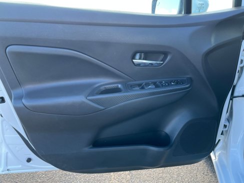 Used 2023 Nissan Versa SV image 20