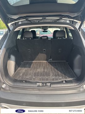 Used 2022 Ford Escape SEL image 6