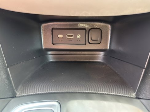 Used 2022 Chevrolet Equinox LS w/ LS Convenience Package image 26