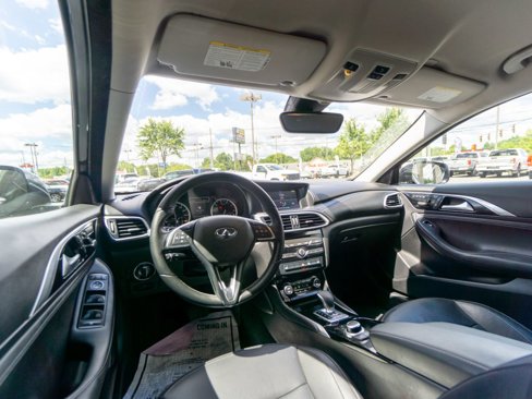 Used 2018 INFINITI QX30 AWD image 15