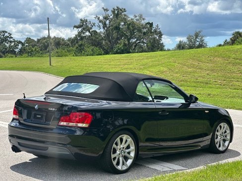 Used 2013 BMW 135i Convertible image 5