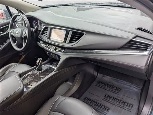 Used 2020 Buick Enclave Avenir w/ Avenir Technology Package image 21