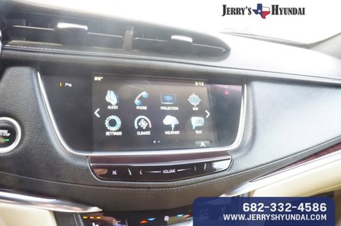 Used 2018 Cadillac XT5 Premium Luxury image 12