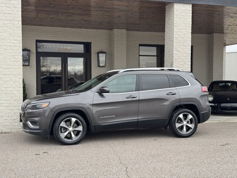 Used 2019 Jeep Cherokee Limited image 5