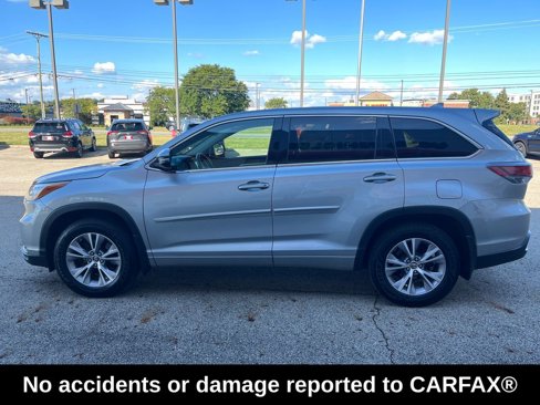 Used 2016 Toyota Highlander LE image 2