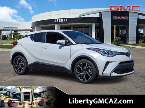 Used 2021 Toyota C-HR XLE image 1