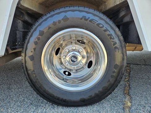 Used 2018 Ford E-450 and Econoline 450 Super Duty w/ Motorhome Prep Package image 10