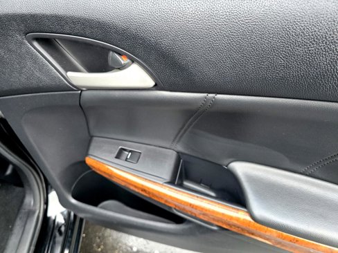 Used 2012 Honda Accord EX-L image 38