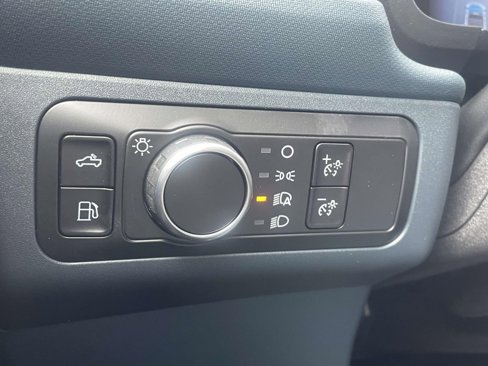 New 2025 Ford Maverick XL image 19