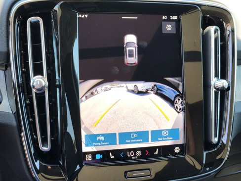 New 2025 Volvo XC40 B5 Core w/ Protection Package image 27