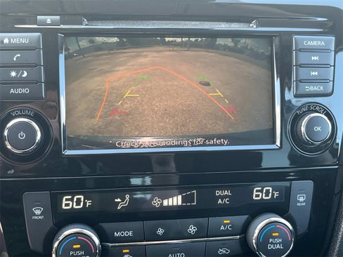 Used 2019 Nissan Rogue SV image 26