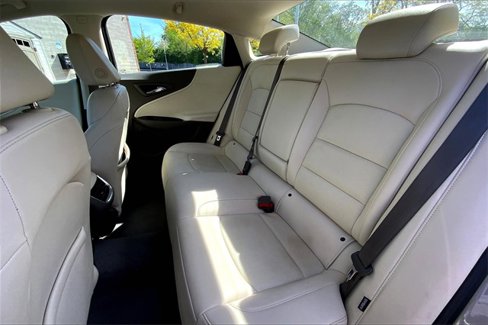 Used 2024 Chevrolet Malibu LT image 25