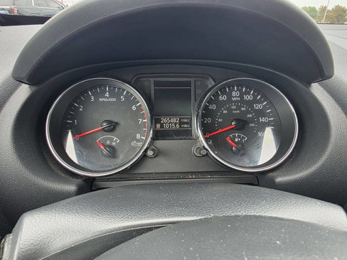 Used 2011 Nissan Rogue SV w/ SL Pkg image 11
