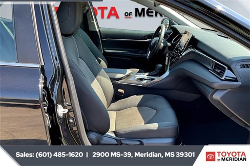 Used 2024 Toyota Camry LE image 6