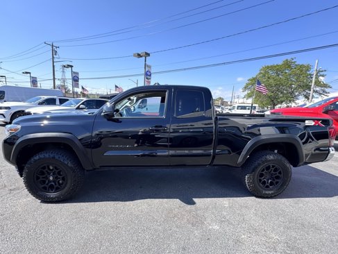 Used 2023 Toyota Tacoma SR5 image 4