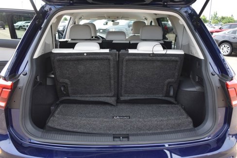 Used 2021 Volkswagen Tiguan SE image 18