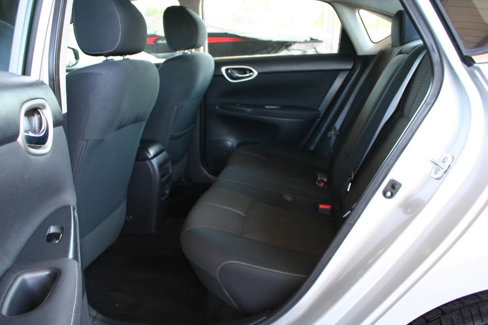 Used 2015 Nissan Sentra S image 22