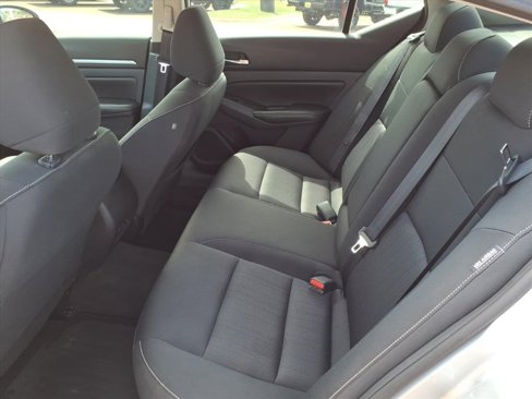 Used 2022 Nissan Altima 2.5 SV image 15