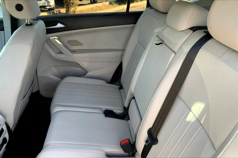 Used 2022 Volkswagen Tiguan SE image 20