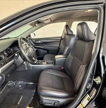 Used 2016 Toyota Camry SE image 11