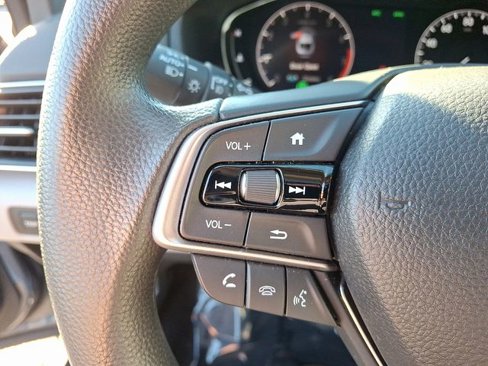Used 2018 Honda Accord EX image 24
