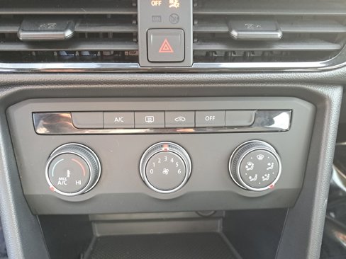 Certified 2022 Volkswagen Taos S w/ IQ Drive S Package image 20