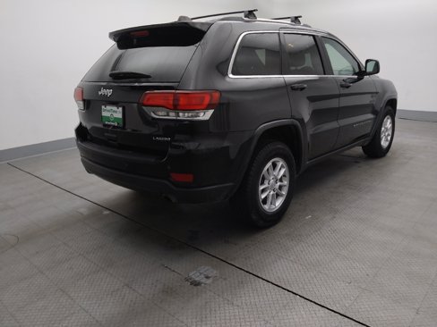 Used 2020 Jeep Grand Cherokee Laredo image 9
