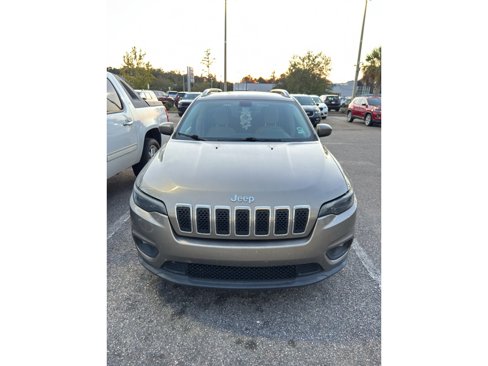 Used 2019 Jeep Cherokee Latitude w/ Popular Appearance Group image 1