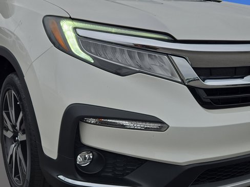 Used 2019 Honda Pilot Touring image 3