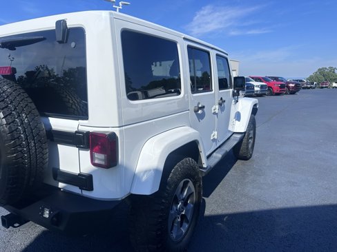 Used 2018 Jeep Wrangler Unlimited Sahara w/ Connectivity Group image 24