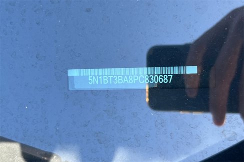 Used 2023 Nissan Rogue SV image 36