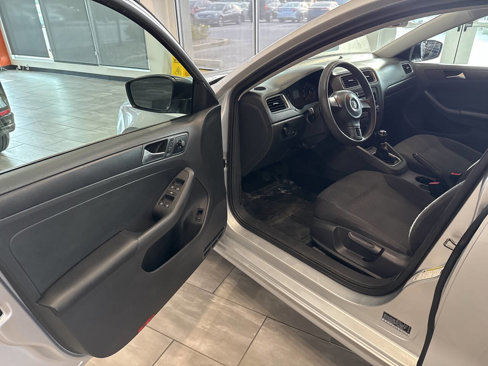 Used 2013 Volkswagen Jetta S image 14