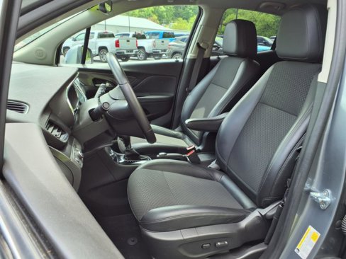 Used 2019 Buick Encore Sport Touring w/ Safety Package image 8