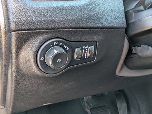 Used 2021 Jeep Compass Latitude w/ Convenience Group image 15