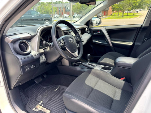 Used 2018 Toyota RAV4 XLE image 14